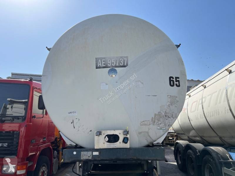 نصف مقطورة Menci Menci/Santi: SA 955