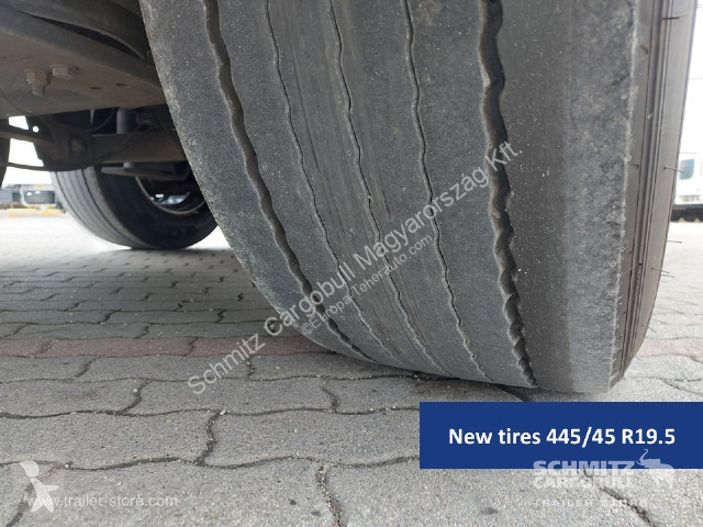 نصف مقطورة Schmitz Cargobull Curtainsider Mega