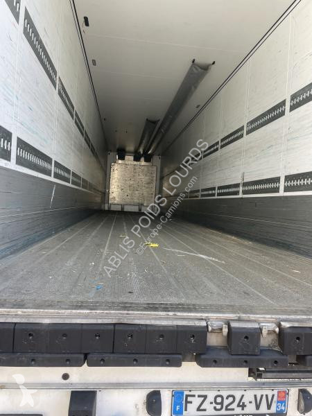 نصف مقطورة Schmitz Cargobull