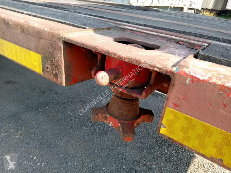 نصف مقطورة Fruehauf