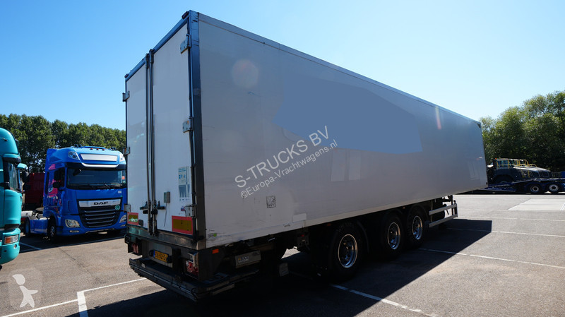 Oplegger  3 Axle frigo trailer Carrier Vector 1850