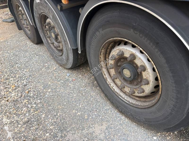 نصف مقطورة Fruehauf