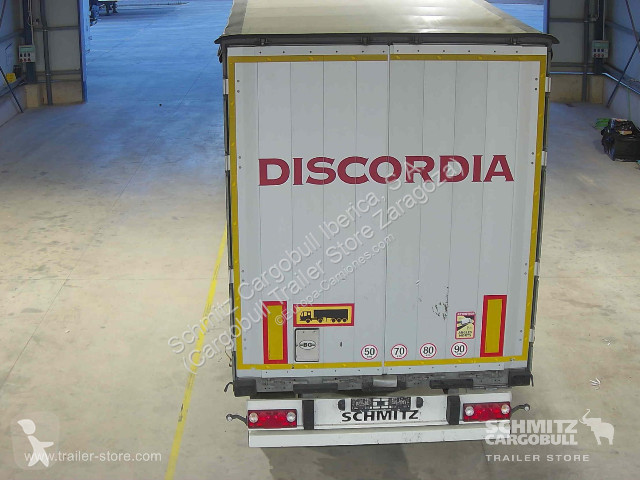 نصف مقطورة Schmitz Cargobull Curtainsider Standard