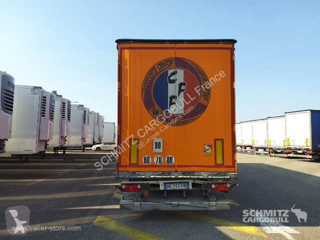 نصف مقطورة Schmitz Cargobull Semitrailer...