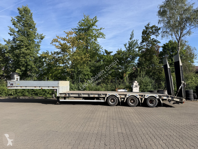 Semiremorca Humbaur HTS30  3 Achs...