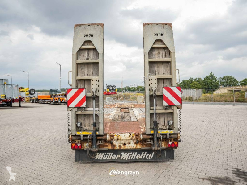 T 3 Profi 30 Najazdy hydrauliczne semi-trailer