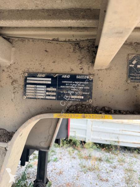 Semi remorque Samro a étages Accidentée