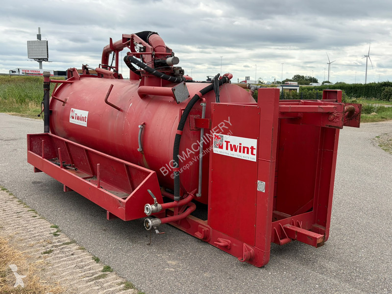 Uitrusting voor vrachtwagens  Twint Vacuum tank