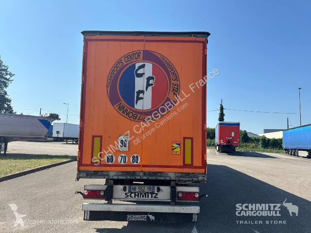 Félpótkocsi Schmitz Cargobull Semitrailer...