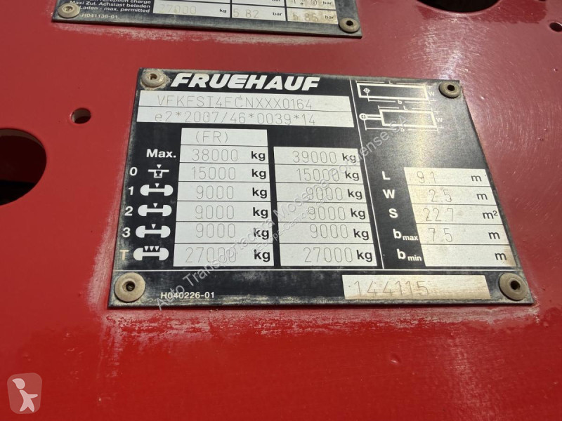 Félpótkocsi Fruehauf  Semi-Reboque