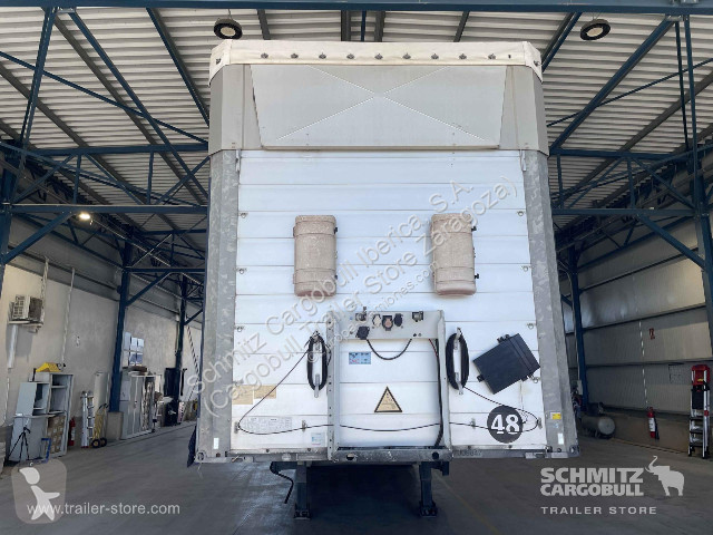 Полуприцеп Schmitz Cargobull Curtainsider Mega