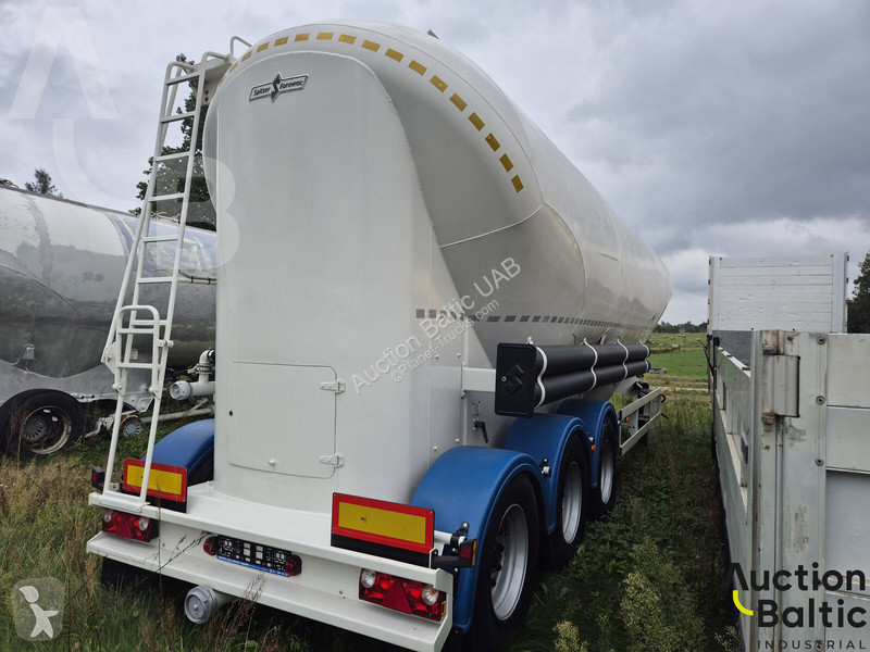 Semitrailer Spitzer FSF 330