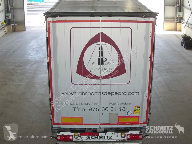 Полуприцеп Schmitz Cargobull Curtainsider Standard