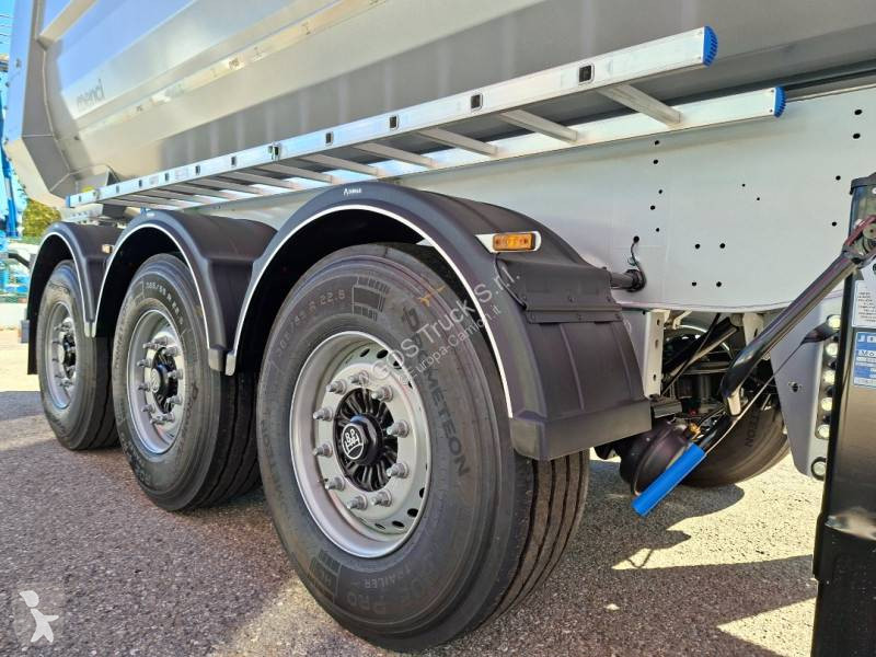 Semitrailer Menci SA700R
