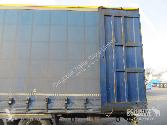 Semitrailer Krone Curtainsider Mega