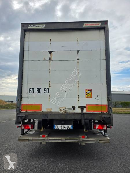 Semiremorca Fruehauf
