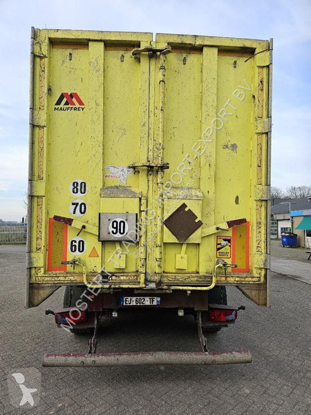Benalu Sas C39C13 70 M3 semi-trailer