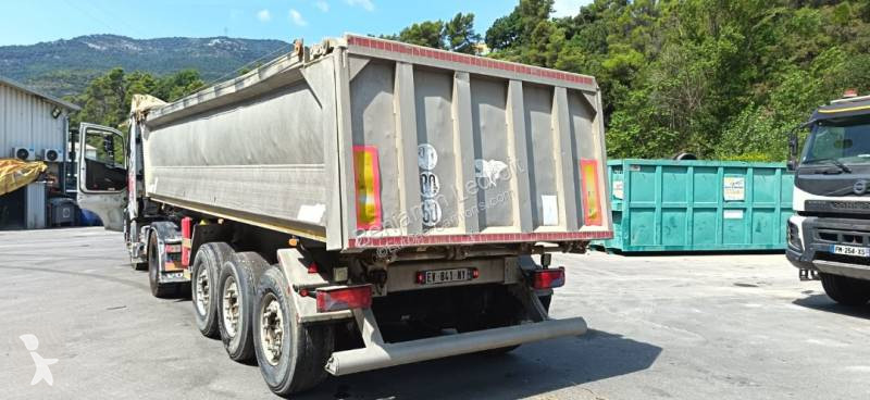 Benalu  semi-trailer