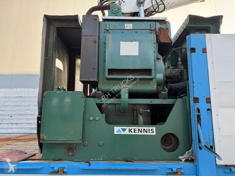 Floor FLUO-24-30H2 3 AXLE BPW + KENNIS...