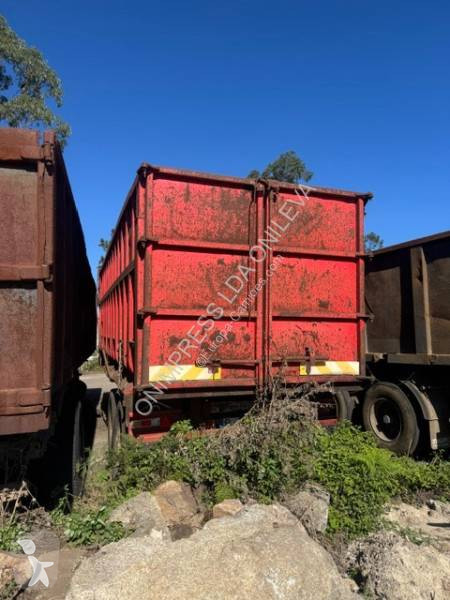 Benalu  semi-trailer