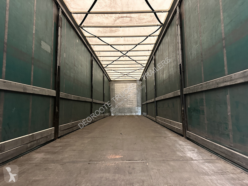 Fliegl Tautliner semi-trailer