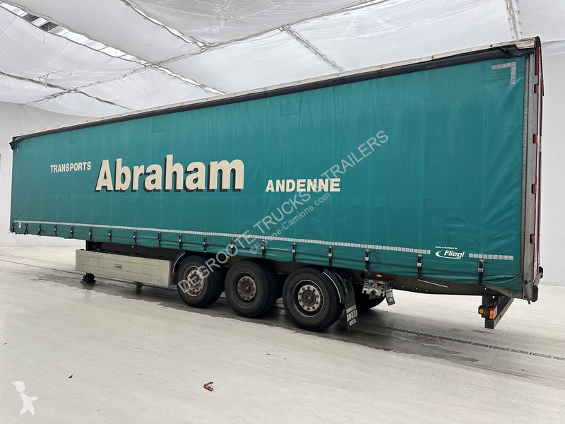 Fliegl Tautliner semi-trailer