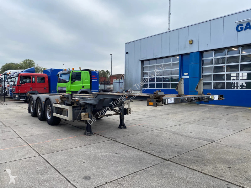 Renders Euro 800 / 2x Extendable / 1x Lift Axle...