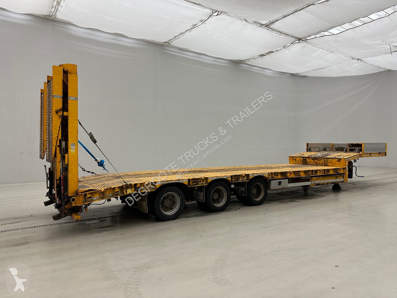 Превоз на строителна техника Castera Low bed...