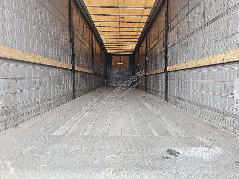 نصف مقطورة Lecitrailer SREM