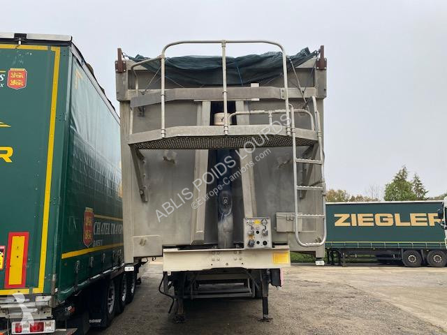 Benalu  semi-trailer