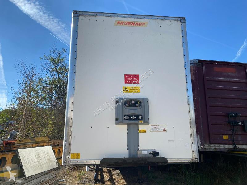 نصف مقطورة Fruehauf