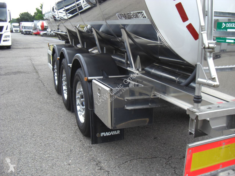 Semitrailer Magyar SRMAGD / BIERTANKER