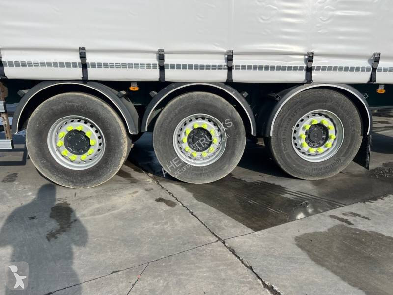 Semitrailer Fruehauf 3 essieux PLSC