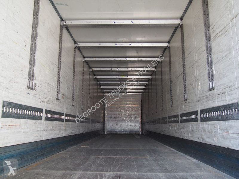 Semitrailer Schmitz Cargobull Closed box