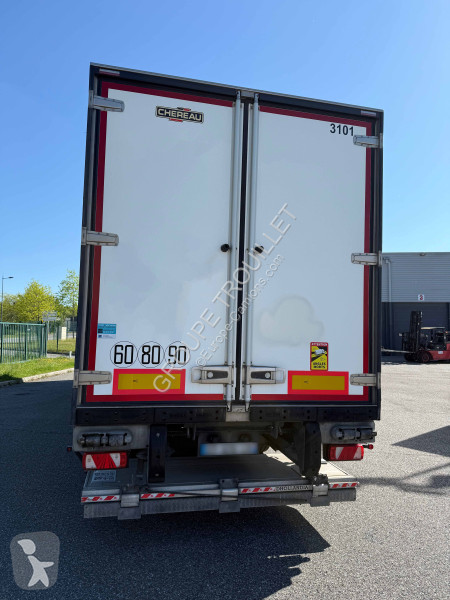 Semitrailer Trouillet FRIGO 38 TONNES HAYON...