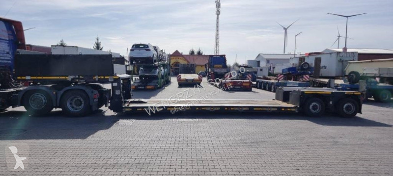 Semi reboque Faymonville Naczepa typu Tiefbett...