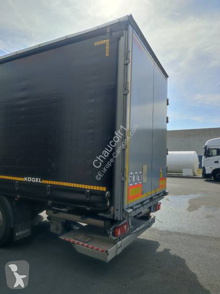 Semi remorque Kögel TAUTLINER HAYON EN LOCATION