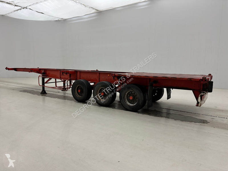 Semiremorca Titan Skelet 20-30-40 ft