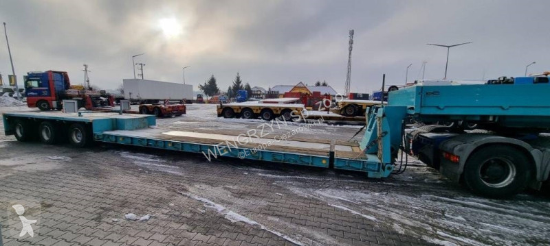 Semirimorchio  Naczepa Goldhofer typu tiefbett...
