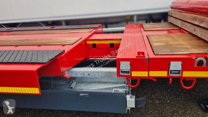 Semitrailer Nooteboom Plateau Porte Matériel