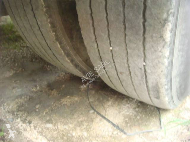 Semitrailer Fruehauf PORTE CONTAINER TIREUSE...