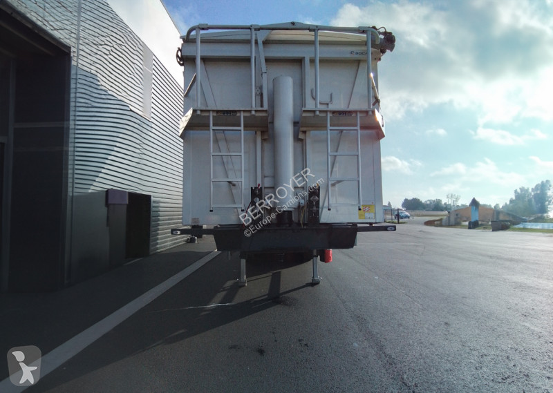 Semitrailer Socari