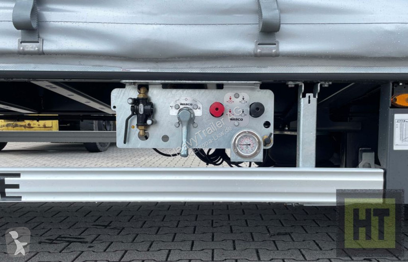 Semitrailer MAX Trailer MAX Trailer...