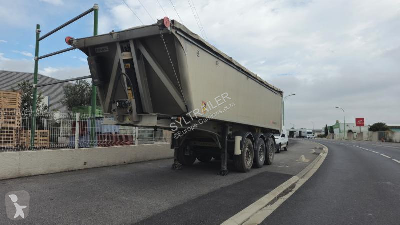 Semitrailer Tisvol  Benne