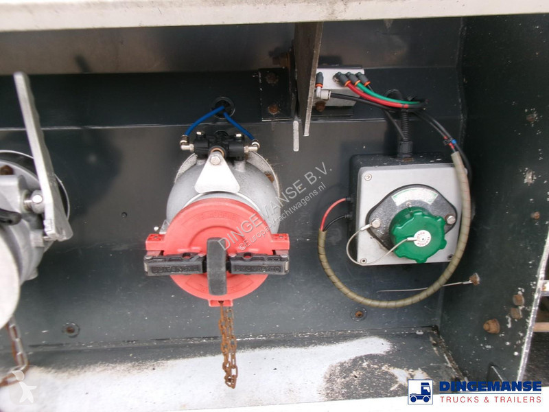 Félpótkocsi  Fuel tank alu 42.8 m3 / 6 comp + pump