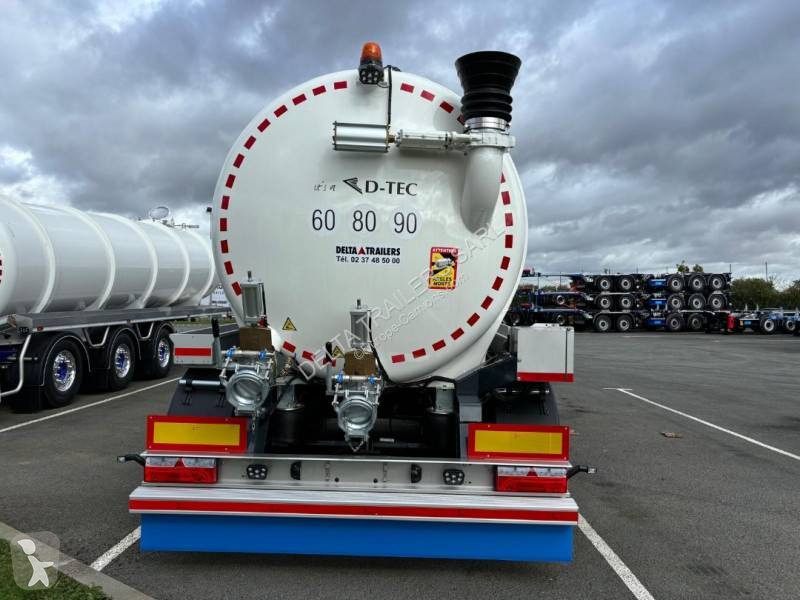 Semitrailer D-TEC 30,5m3 sous vide en inox...