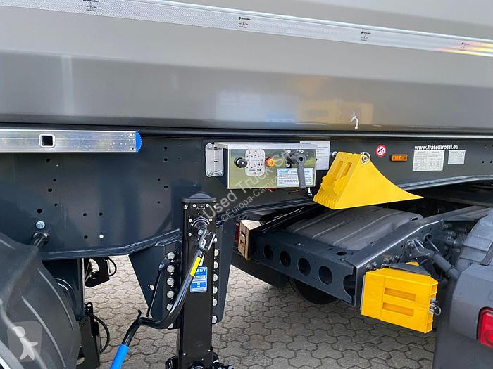 Semitrailer Menci RIBALTABILE POSTERIORE SA 700R