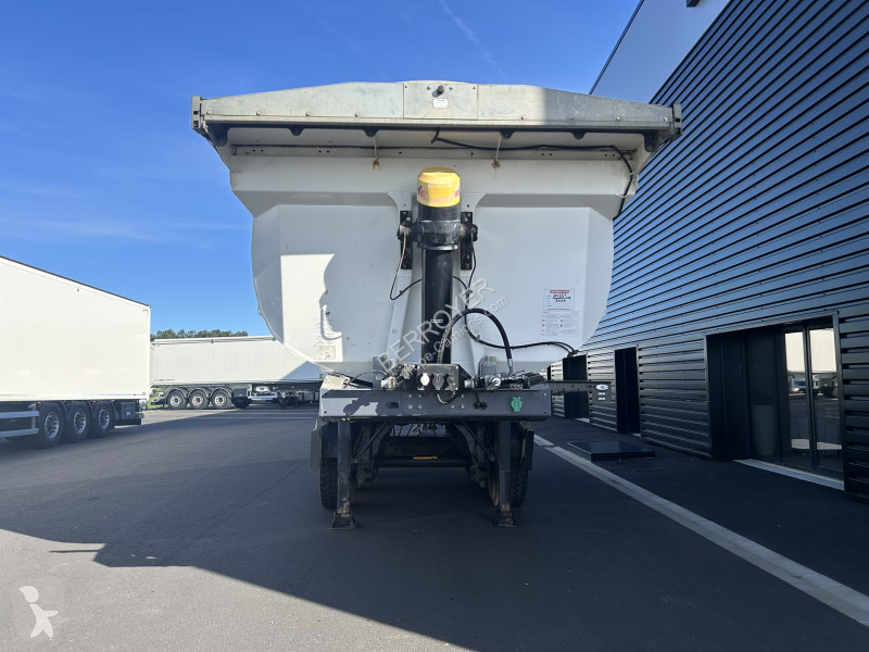 Semitrailer Schwarzmüller