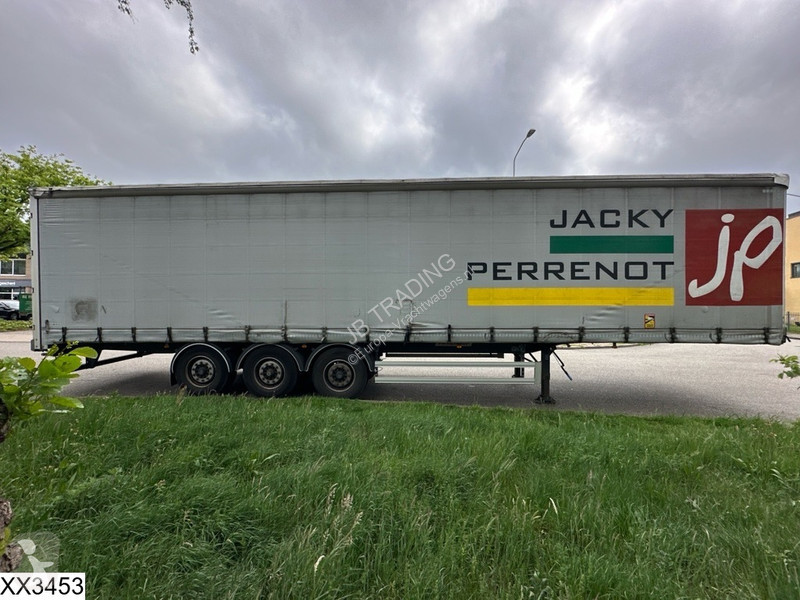 Semitrailer Fruehauf Tautliner
