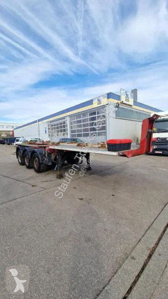 Semitrailer Schwarzmüller kurzes 3- Achs...